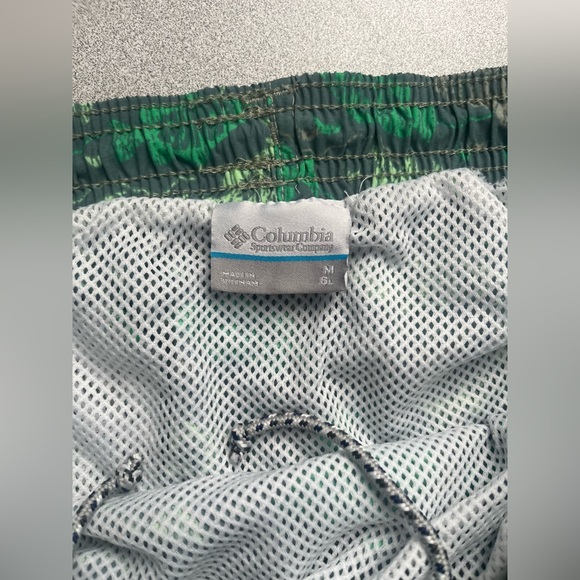 Columbia Performance Fishing Gear Men's Swim Trunks Fishing Shorts Medium - Picture 4 of 6